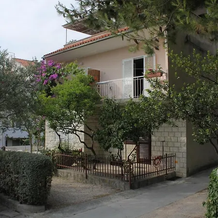 With A Parking Space - 6691 Makarska