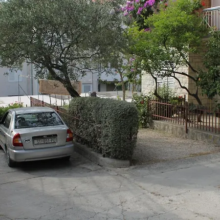 With A Parking Space - 6691 * Makarska