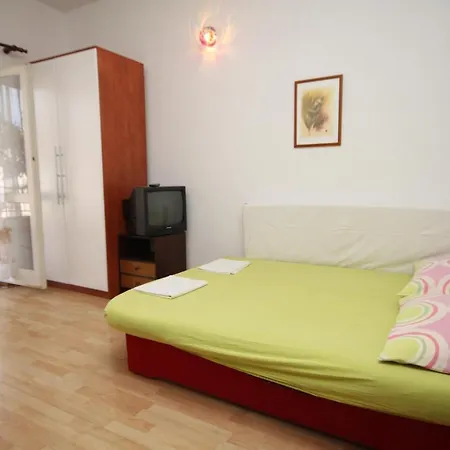 With A Parking Space - 6691 Apartment Makarska