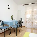 With Parking Space - 6691 דירה *