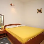 With Parking Space - 6691 * מאקרסקה