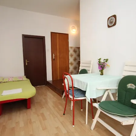 With Parking Space - 6691 Apartman Makarska