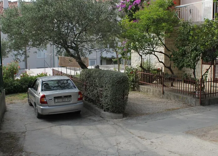 With Parking Space - 6691 * Makarska