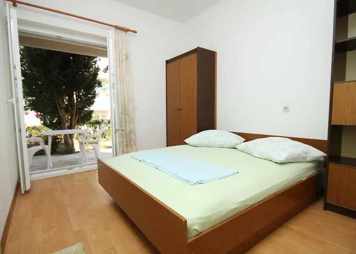 Apartman With Parking Space - 6691