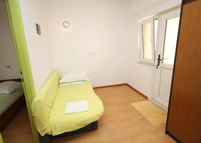 Apartman With Parking Space - 6691 *