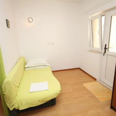 Daire With Parking Space - 6691 *